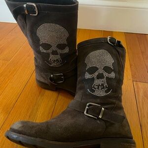 Skull studded boots